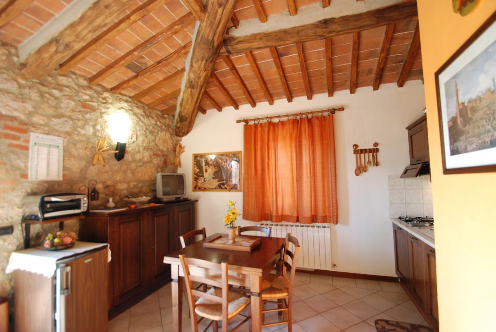 Agriturismo Arnano سوفيتشيلي الغرفة الصورة